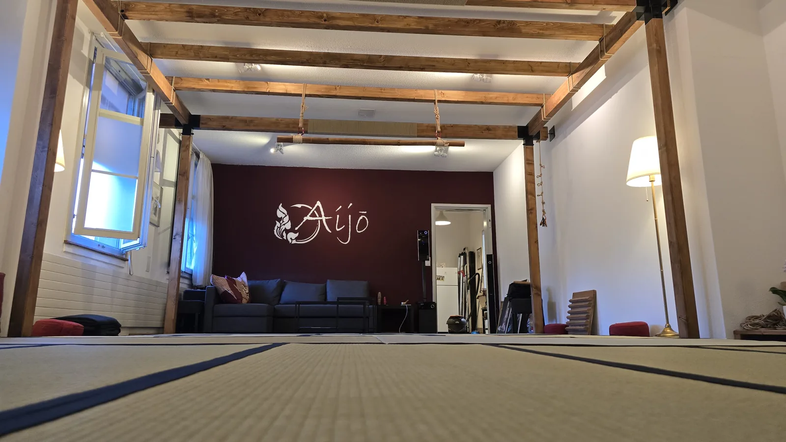 Aufenthaltsecke im Aijō Dojo Lenzburg für Begegnung und Austausch